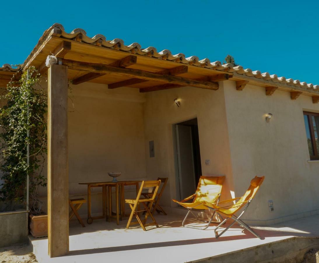 La Casa Del Miele Di Borgo Carbone Villa Locri Exterior photo